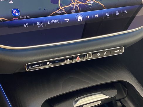 Used 2025 Mercedes-Benz E 350 4MATIC Sedan image 20