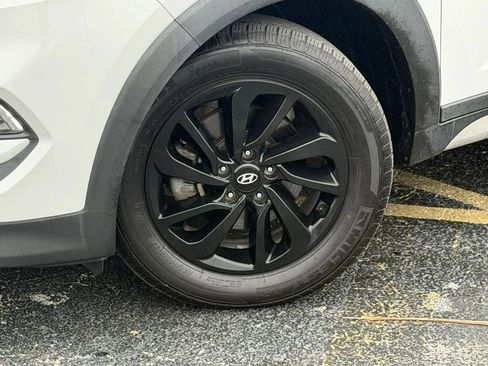 Used 2018 Hyundai Tucson SEL AWD/4WD image 3
