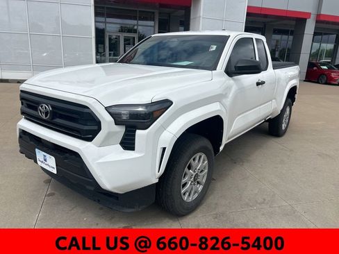 Used 2025 Toyota Tacoma SR RWD image 2