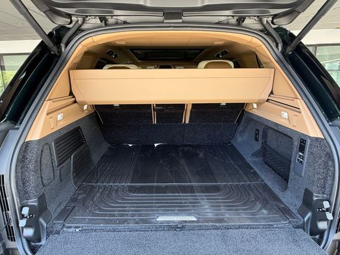 New 2026 Land Rover Range Rover SV AWD/4WD image 22