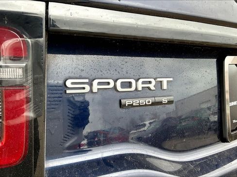 Used 2020 Land Rover Discovery Sport S image 24