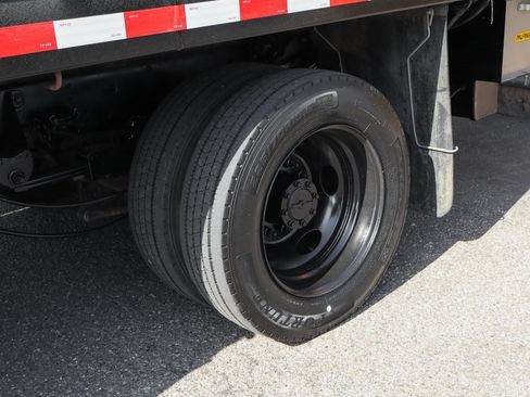 Used 2017 Ford F550 4x4 Regular Cab Super Duty image 48