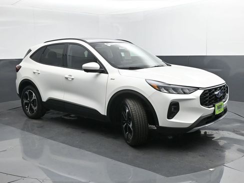 New 2025 Ford Escape ST-Line Elite w/ Tech Pack #2 image 8