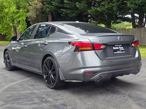 Used 2020 Nissan Altima 2.5 SR FWD image 4