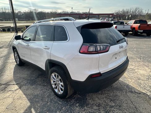 Used 2019 Jeep Cherokee Latitude w/ Popular Appearance Group image 7