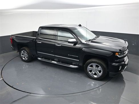 Used 2017 Chevrolet Silverado 1500 LTZ Z71 w/ LTZ Plus Package image 23
