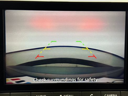 Used 2025 Nissan Rogue S FWD image 15