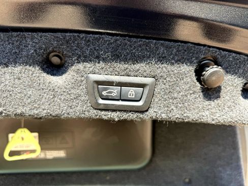 Used 2013 BMW 528i Sedan image 38