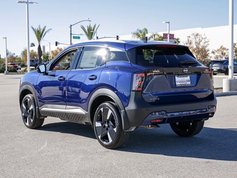 New 2026 Nissan Kicks SR image 6