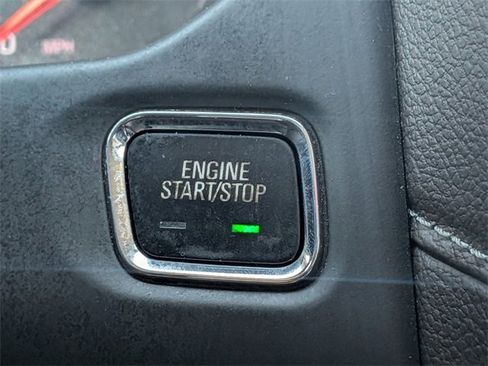 Used 2019 GMC Acadia SLT image 31