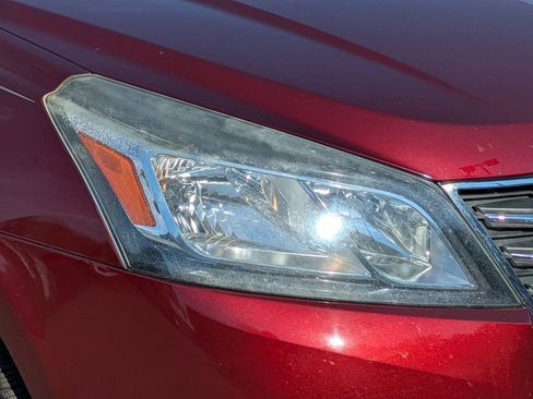 Used 2017 Chevrolet Traverse LT w/ Style and Technology Package image 10