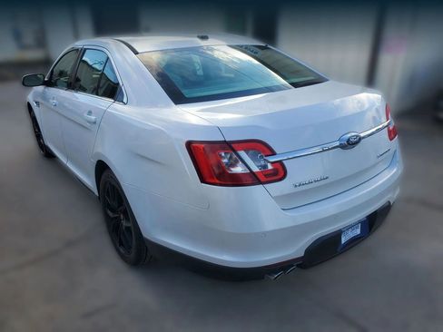 Used 2011 Ford Taurus Limited w/ 303A Rapid Spec Order Code image 9