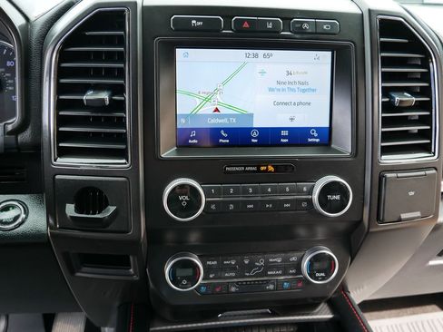 Used 2021 Ford Expedition Limited image 12