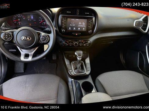 Used 2020 Kia Soul LX image 7