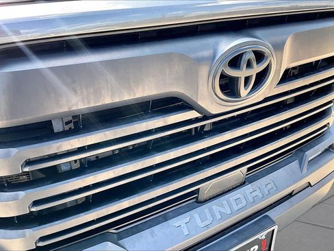 Used 2022 Toyota Tundra SR5 AWD/4WD image 30
