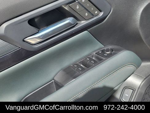 New 2026 GMC Terrain AT4 w/ Convenience Package III image 29