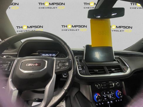 Used 2021 GMC Yukon SLT w/ SLT Luxury Package AWD/4WD image 10