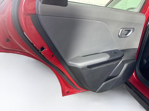 Used 2025 Kia K4 FWD image 25