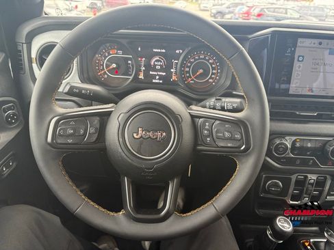 Used 2020 Jeep Wrangler Unlimited Sport image 18