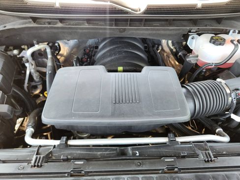 Used 2025 Chevrolet Silverado 1500 LT Trail Boss AWD/4WD image 34