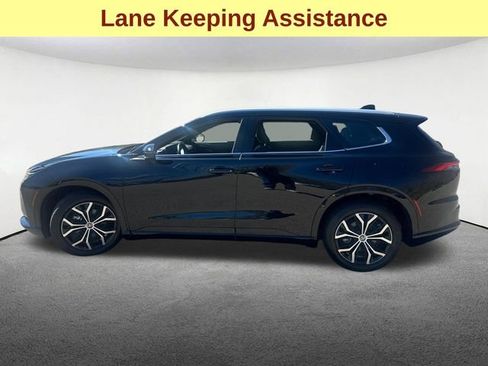 Used 2025 Toyota Crown Signia AWD/4WD image 6