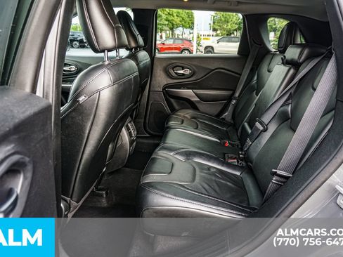 Used 2022 Jeep Cherokee Latitude Lux w/ Sun & Sound Group AWD/4WD image 23