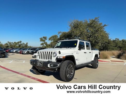 Used 2022 Jeep Gladiator Overland image 1