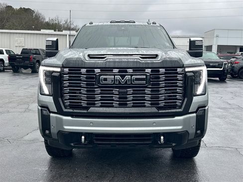 Used 2026 GMC Sierra 2500 Denali Ultimate image 3