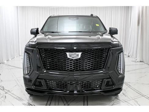 New 2026 Cadillac Escalade V w/ LPO, ONYX Package AWD/4WD image 3
