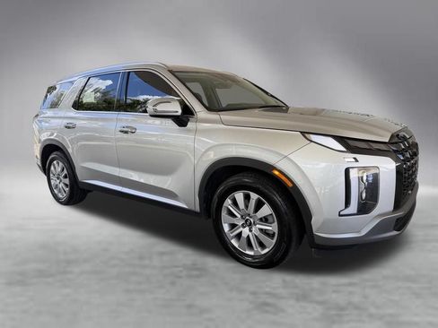 Used 2025 Hyundai Palisade SEL FWD image 2