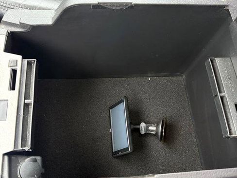 Used 2016 Ford F250 Lariat w/ Lariat Ultimate Package image 32