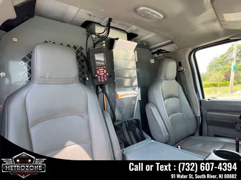 Used 2012 Ford E-350 and Econoline 350 Super Duty w/ PWR Group RWD image 19