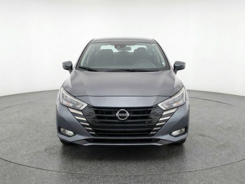 Used 2025 Nissan Versa SV FWD image 2