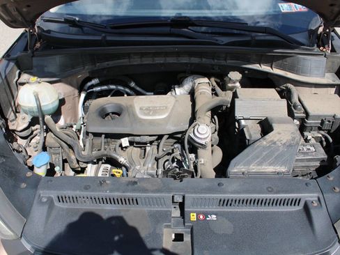 Used 2016 Hyundai Tucson Sport image 16