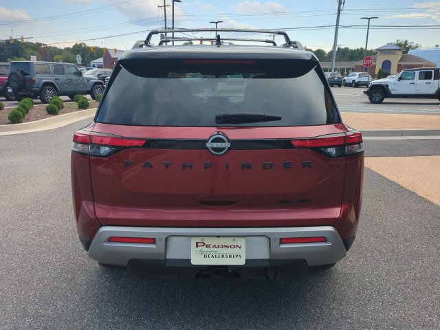 Used 2023 Nissan Pathfinder SL w/ SL Premium Package AWD/4WD image 5