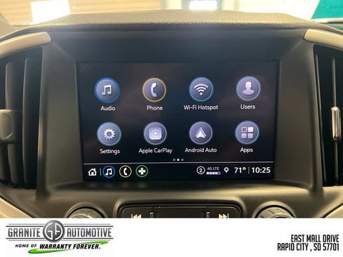 Used 2024 GMC Terrain SLT AWD/4WD image 20