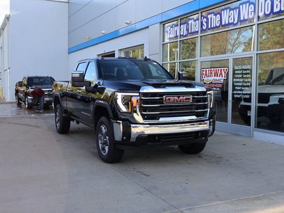 New 2025 GMC Sierra 2500 SLT w/ SLT Convenience Package