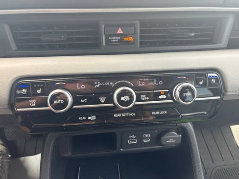 Used 2023 Honda Pilot Elite image 39