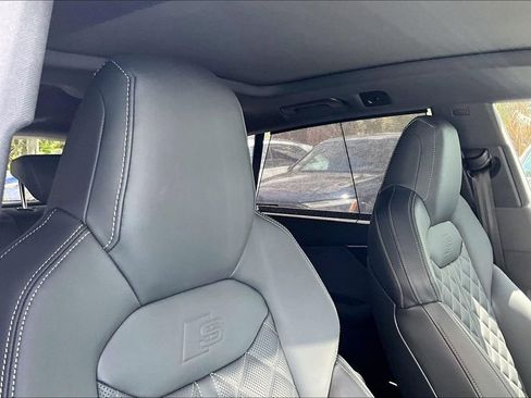 New 2026 Audi SQ8 Premium Plus image 22