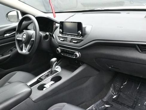 Used 2021 Nissan Altima 2.5 S FWD image 22