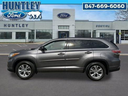 Used 2016 Toyota Highlander Plus image 6