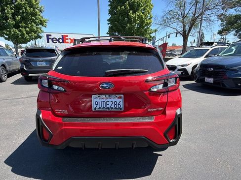Used 2025 Subaru Crosstrek 2.5i Premium AWD/4WD image 5