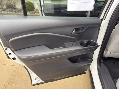 Used 2023 Honda Passport EX-L image 16