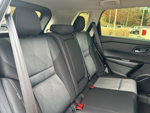 Certified 2024 Nissan Rogue SV image 13