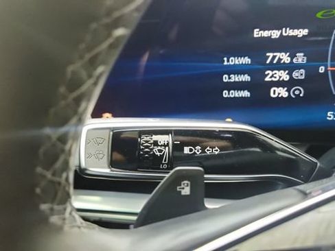 Used 2025 Cadillac Lyriq Sport AWD/4WD image 43