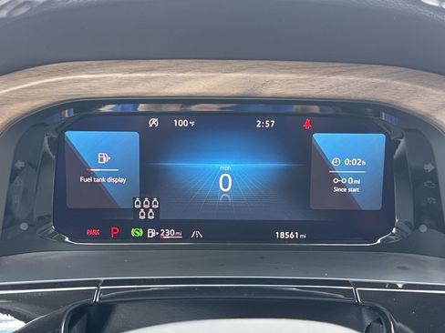Certified 2025 Volkswagen Atlas SE FWD image 11