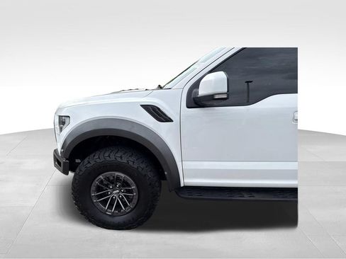 Used 2019 Ford F150 Raptor w/ Equipment Group 802A Luxury AWD/4WD image 34
