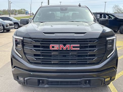 New 2026 GMC Sierra 1500 Elevation image 11