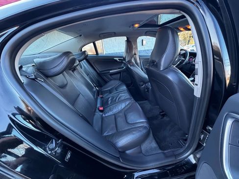 Used 2013 Volvo S60 T5 image 17