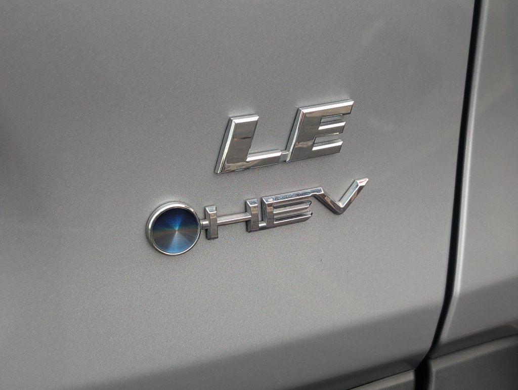 Certified 2025 Toyota RAV4 LE AWD/4WD image 6